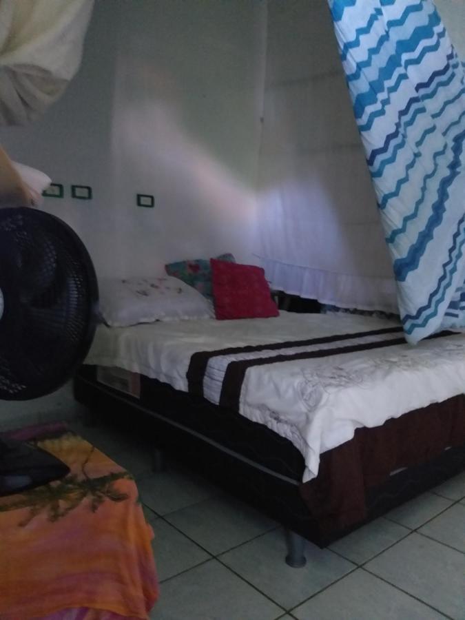Hostel Atelie Uba Порту-ді-Галіняс Екстер'єр фото